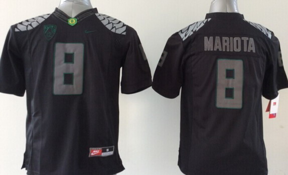 Kid's Oregon Ducks #8 Marcus Mariota 2014 Lights Black Out Limited Jersey