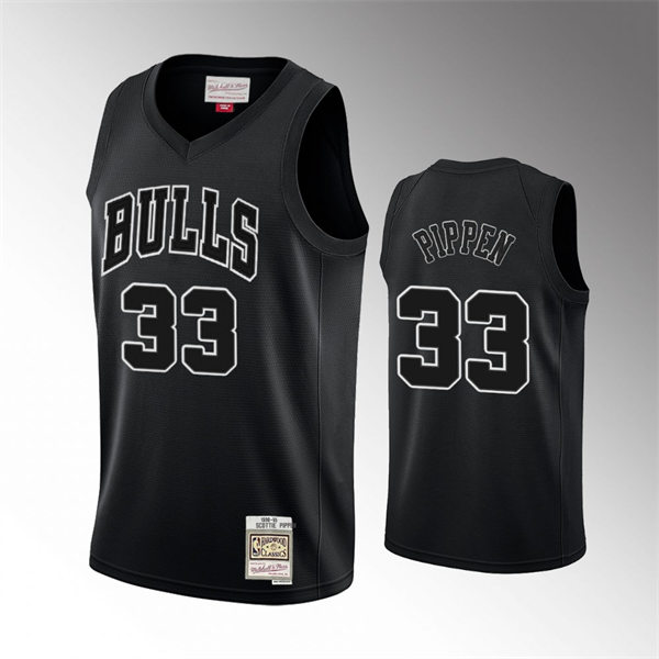 Mens Chicago Bulls #33 Scottie Pippen Mitchell & Ness 1997-98 Black Out Hardwood Classics Jersey