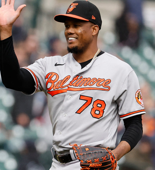 Mens Baltimore Orioles #78 Yennier Cano Nike Grey Road Flexbase Player Jersey