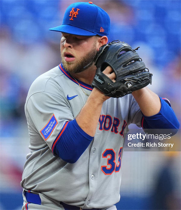 Mens New York Mets #33 A.J. Minter Nike 2025 Gray Road Limited Player Jersey