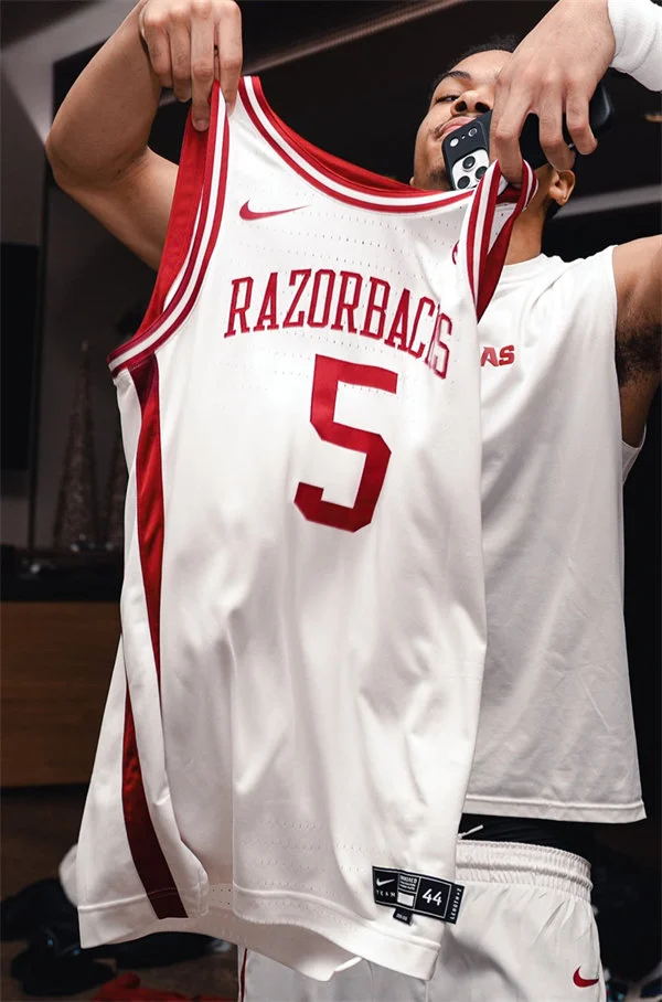 Arkansas Razorbacks #5 Darius Acuff Jr. White Retro College Basketball Game Jersey