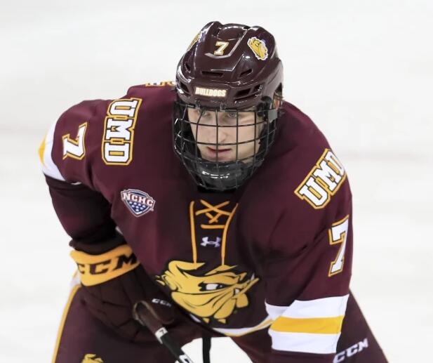 Mens Minnesota Duluth Bulldogs #7 Scott Perunovich Under Armour Maroon College Hockey Jersey