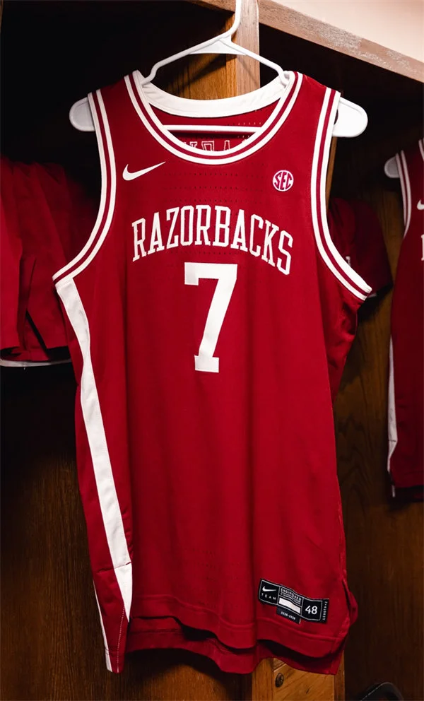 Arkansas Razorbacks #7 Trevon Brazile Cardinal College Basketball Retro Jersey
